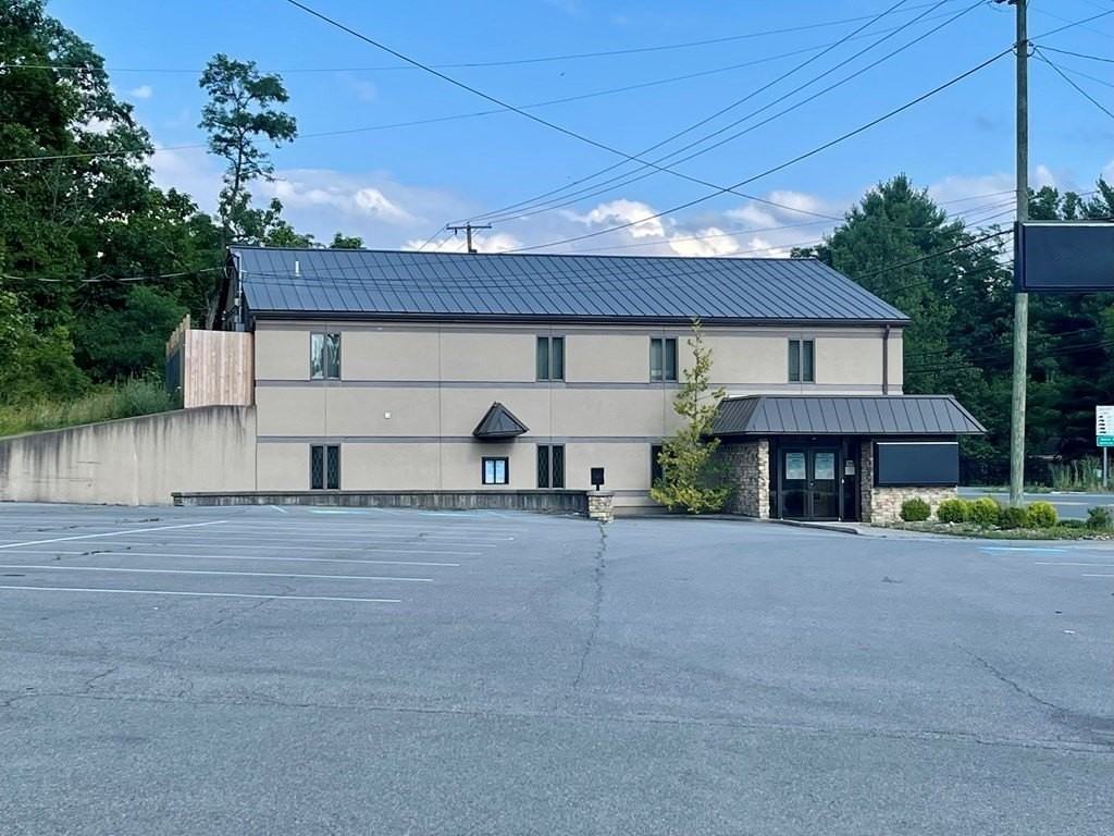725 Ritter Dr - Photo 2 of 22