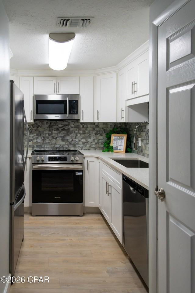 1029 Bradley Cir - Photo 3 of 11
