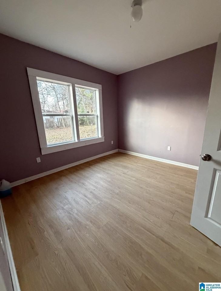 601 13th St N - Photo 3 of 7