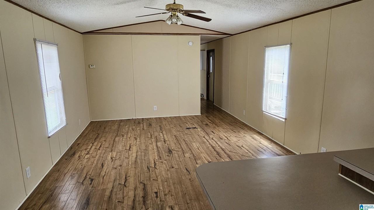 11 Coosa Cove Ln - Photo 2 of 7
