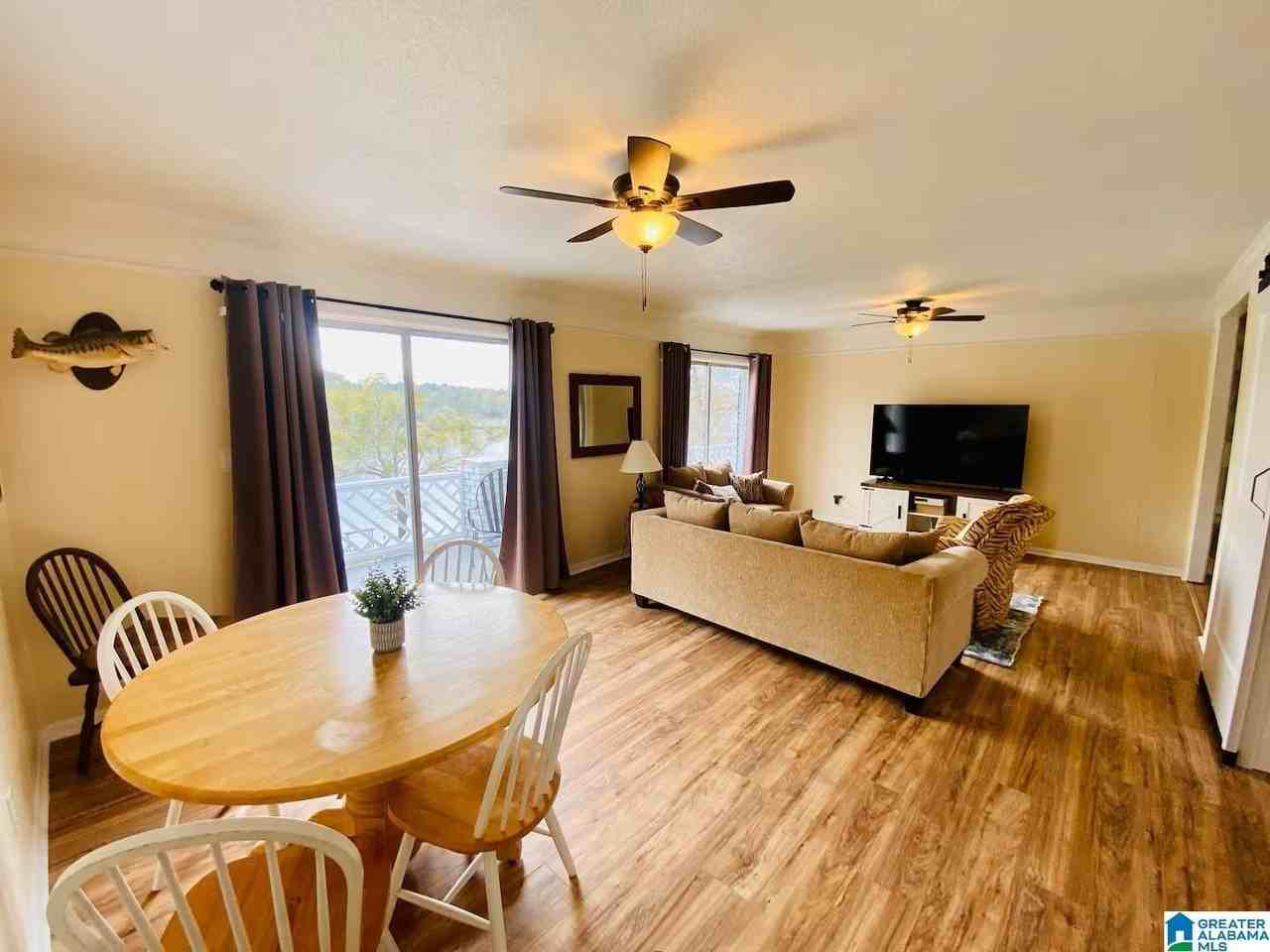 992 Clear Creek Dr - Photo 4 of 36