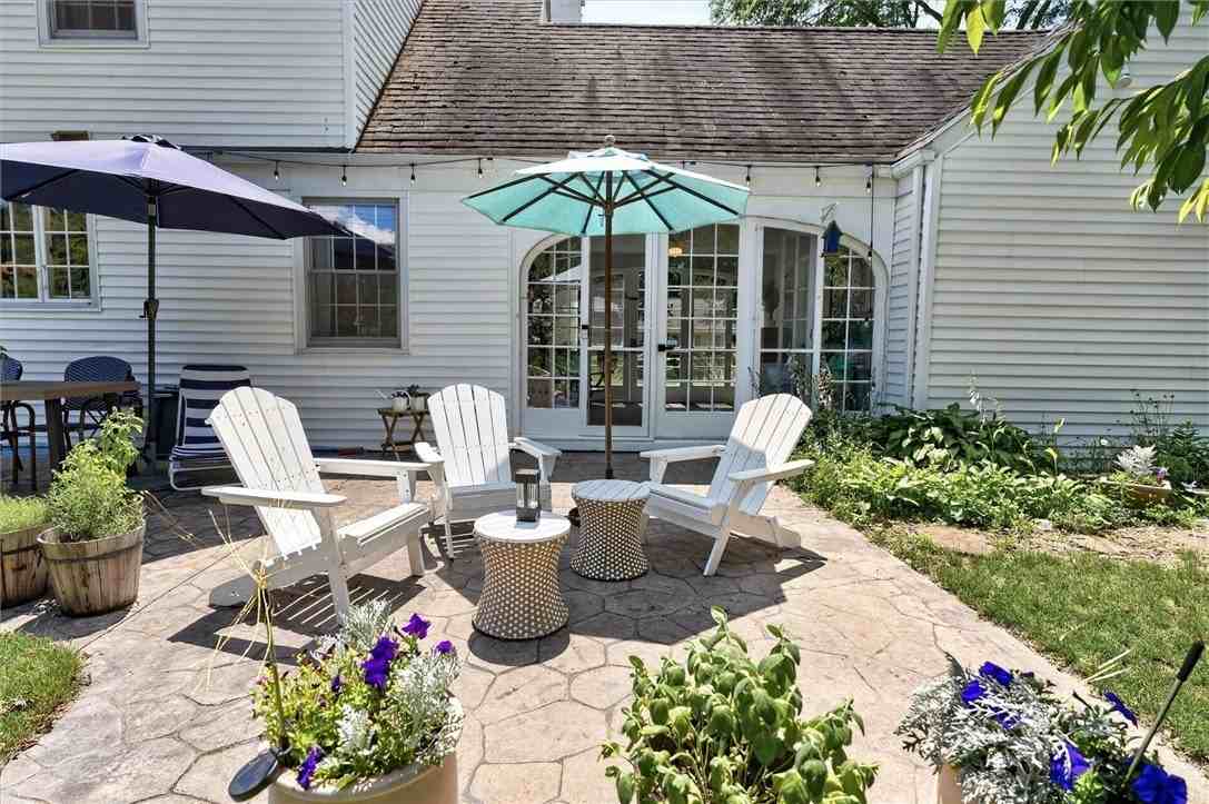 44 Charmwood Rd - Photo 4 of 46