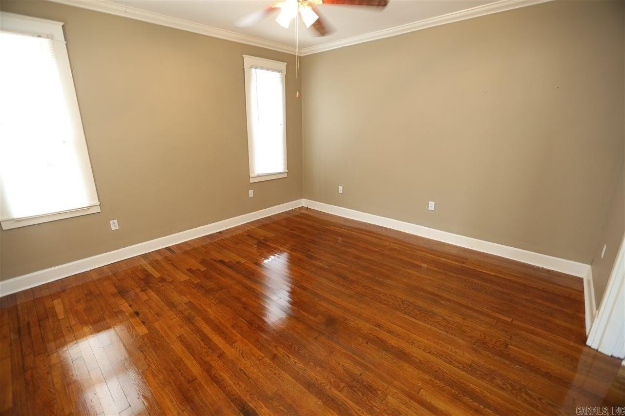 3711 W Markham St - Photo 2 of 24
