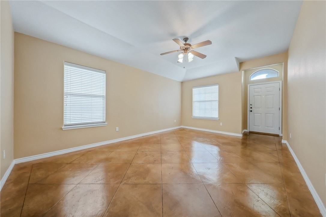 6633 Rhine Dr #B - Photo 5 of 29