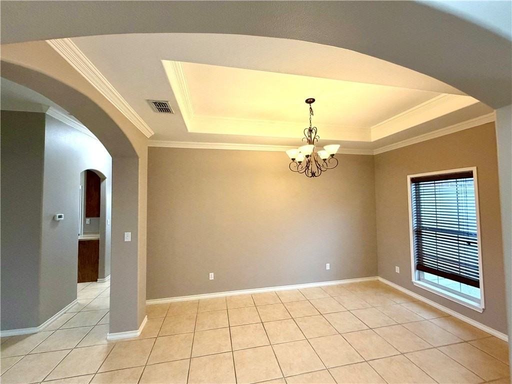 6230 Queen Jane St - Photo 2 of 28