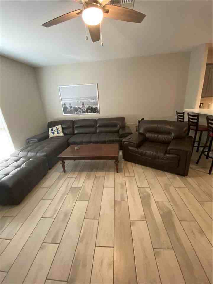 706 Military Dr - Photo 3 of 19