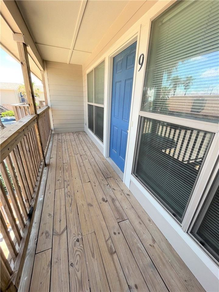 15209 Leeward Dr #B9 - Photo 2 of 8
