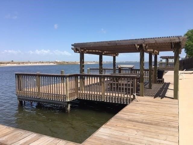 15209 Leeward Dr #B9 - Photo 6 of 8