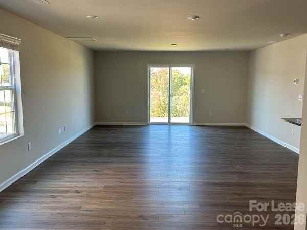 13304 Hampton Bay Ln - Photo 3 of 12