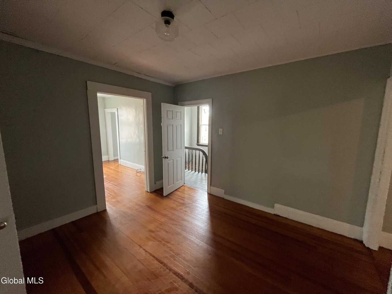 508 2nd St - Photo 4 of 20
