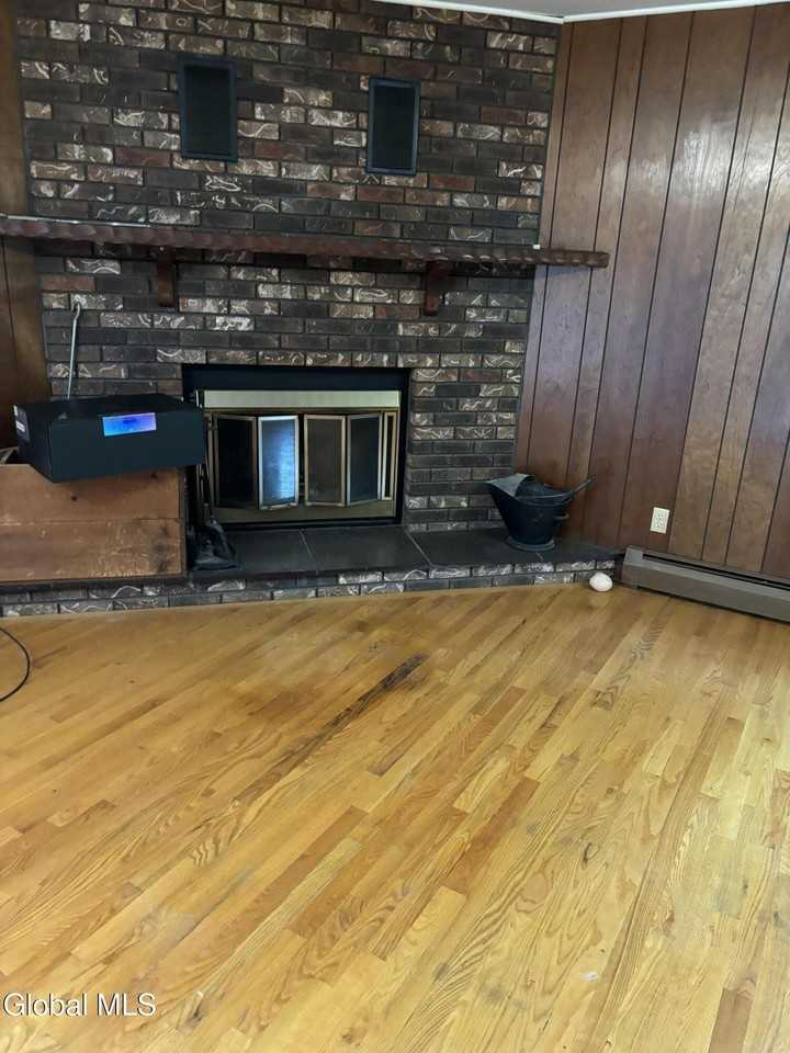 42 Gilligan Rd - Photo 7 of 11