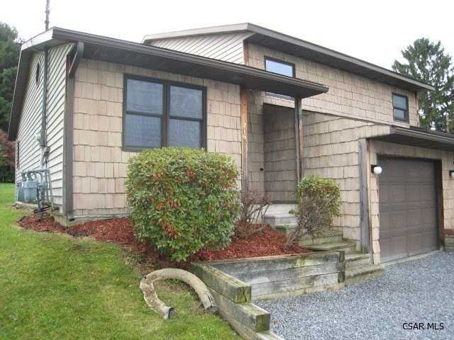 216 Hastings St - Photo 6 of 37