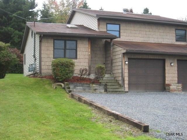 216 Hastings St - Photo 7 of 37