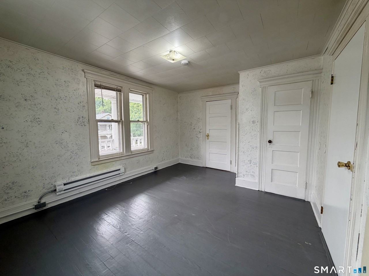237 E Main St - Photo 4 of 13