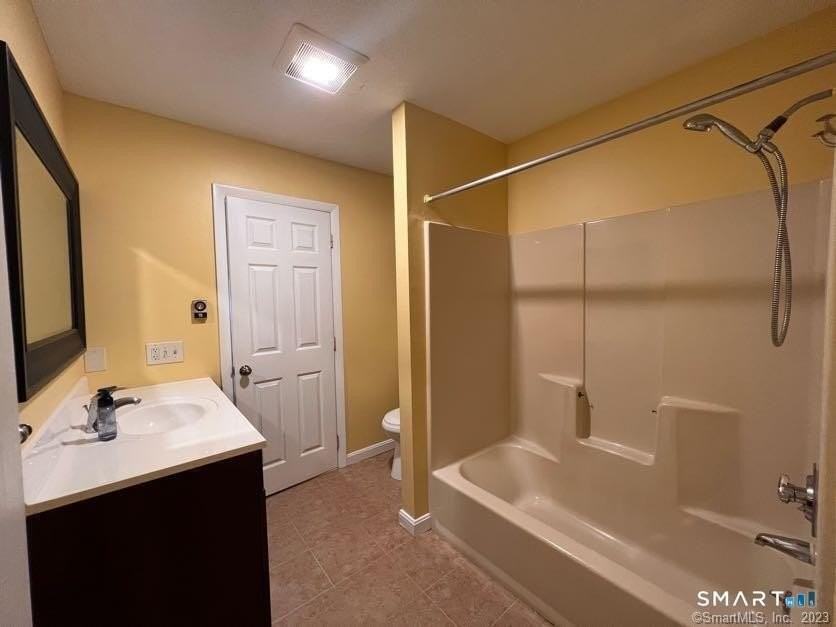 223 Flanders Rd #8 - Photo 6 of 31