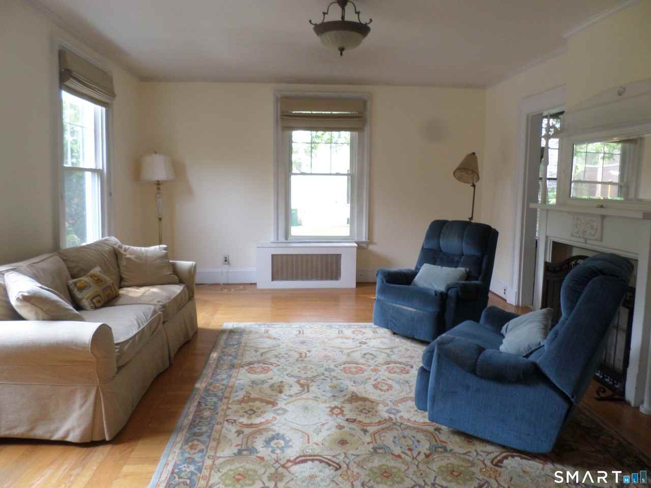 95 Clark St - Photo 5 of 34