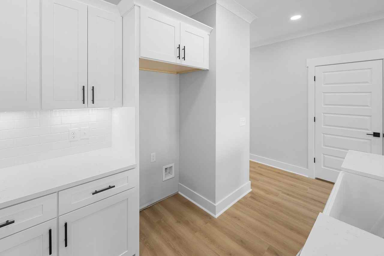 710 Dale Pl #3 - Photo 7 of 36