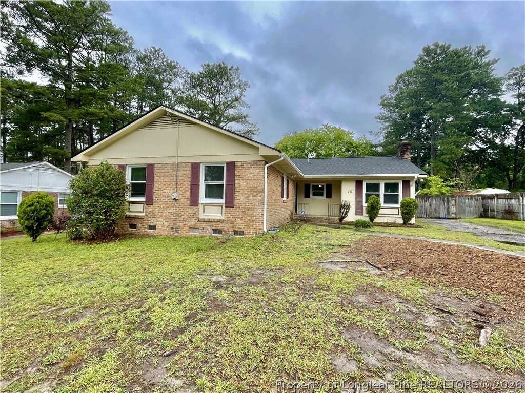 717 Rockwood Dr - Photo 2 of 24