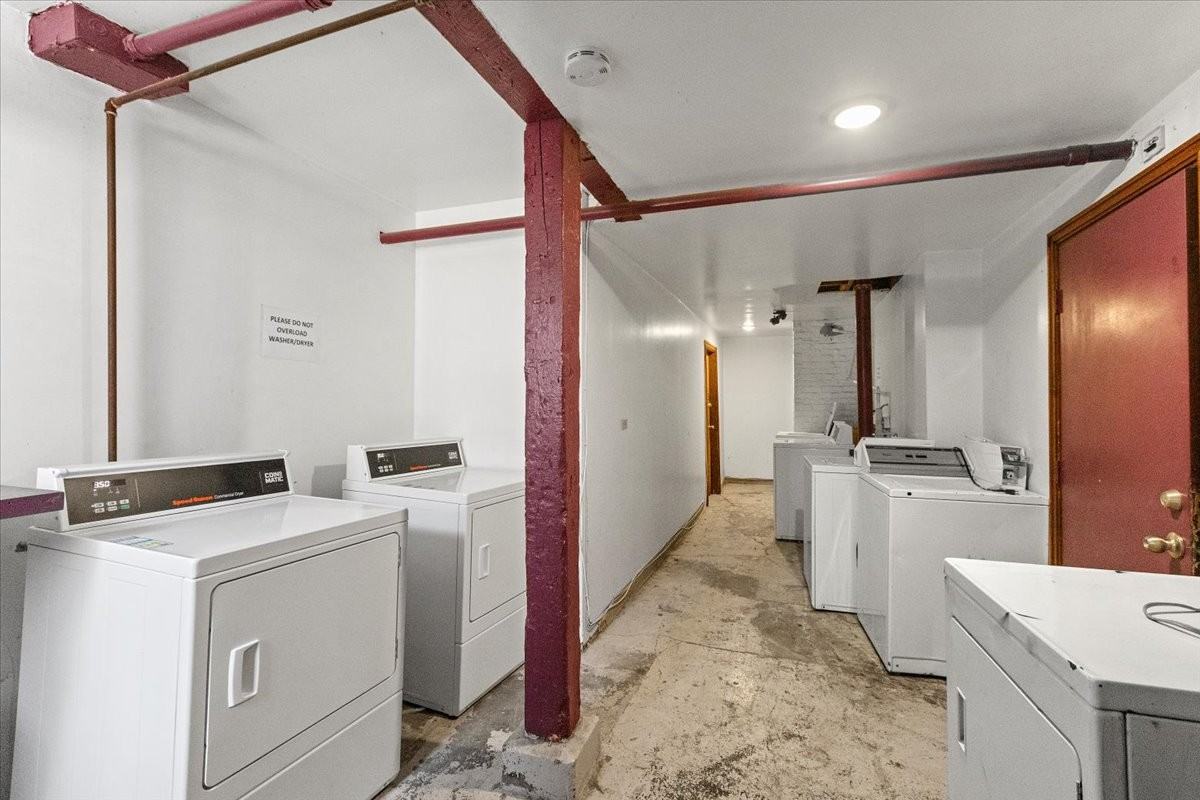 3133 W Augusta Blvd #2E - Photo 7 of 8
