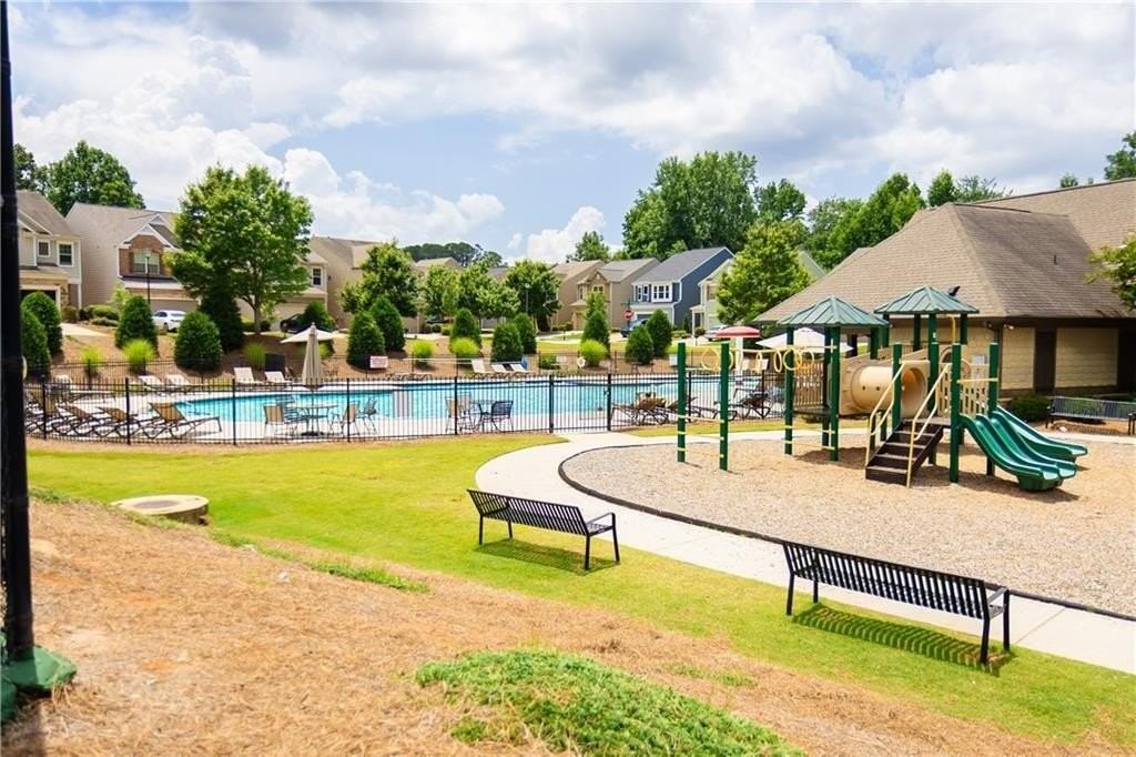 4960 Ducote Trl - Photo 4 of 33