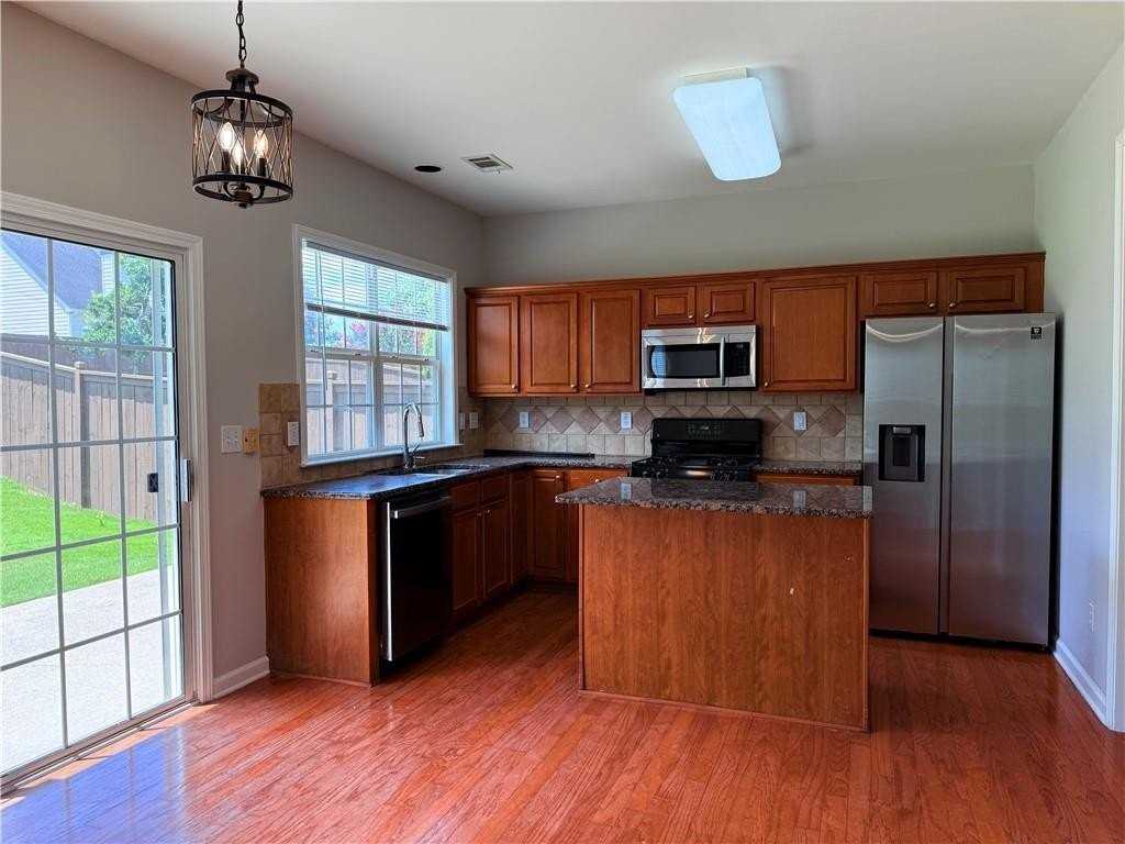 8930 Ruel Ln - Photo 4 of 21