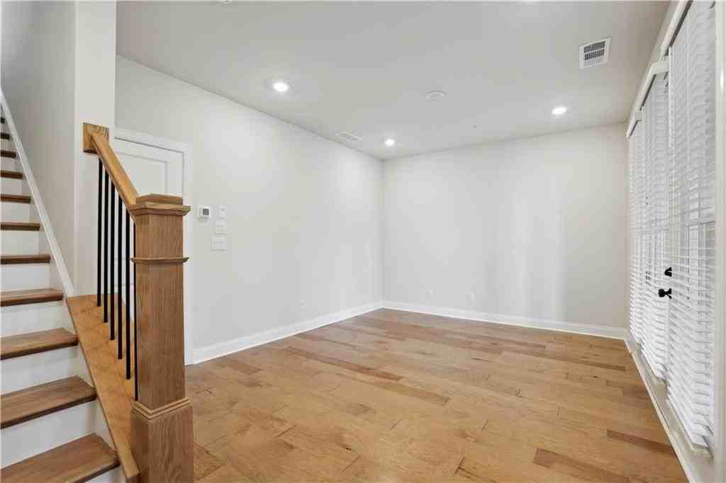 410 Townly Ct - Photo 5 of 25
