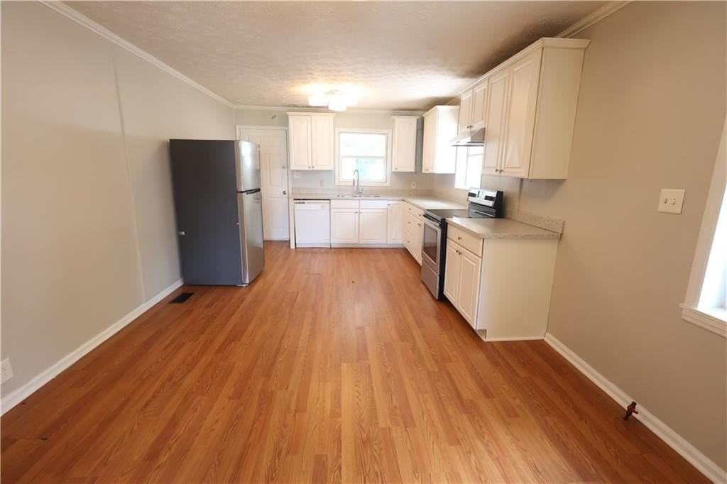 615 S Jefferson St Se - Photo 5 of 22