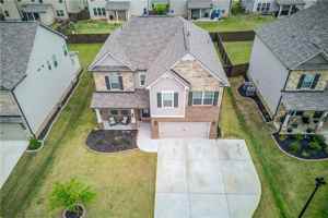 featured image of 404 Henson Farm Dr