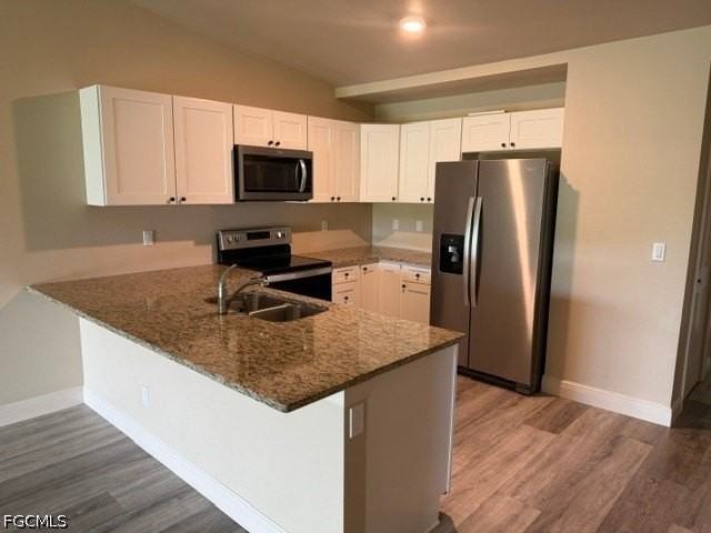 1627 Sw 32nd Ter - Photo 2 of 11