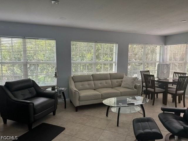 13520 Stratford Place Cir #202 - Photo 3 of 7