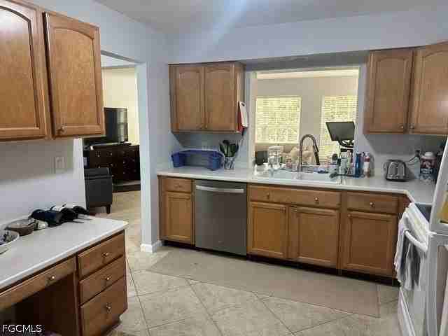 13520 Stratford Place Cir #202 - Photo 4 of 7