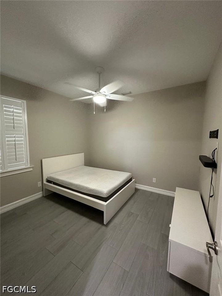 13451 Seaside Harbour Dr - Photo 5 of 20