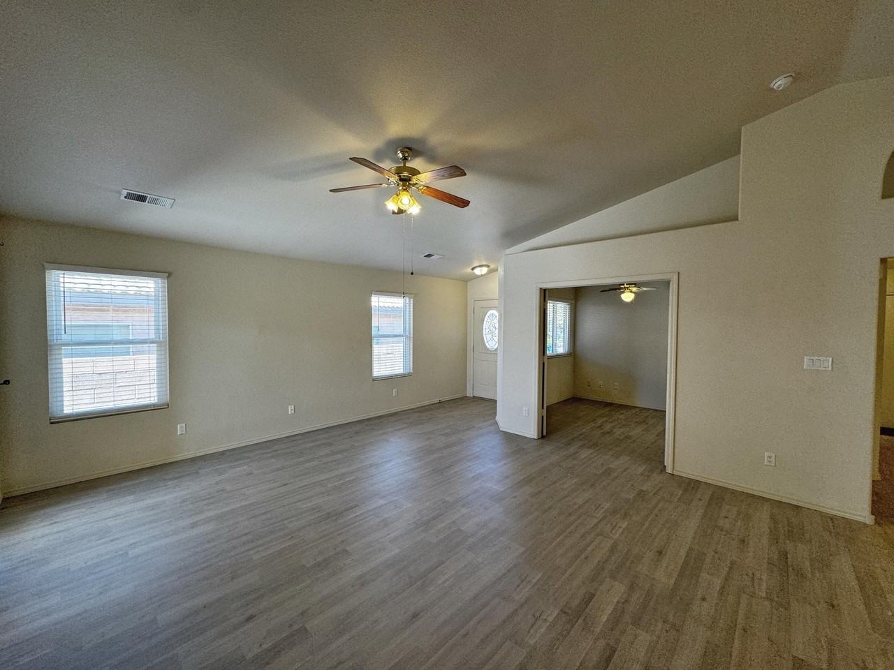 7152 Elk Creek Rd Ne - Photo 6 of 35