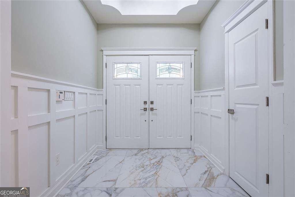 3924 Ashford Dunwoody Rd Ne - Photo 4 of 28