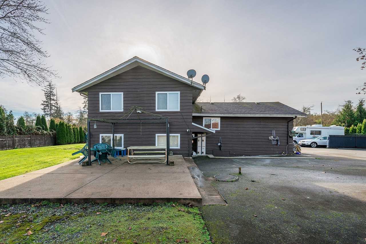 17023 88 Avenue - Photo 3 of 19