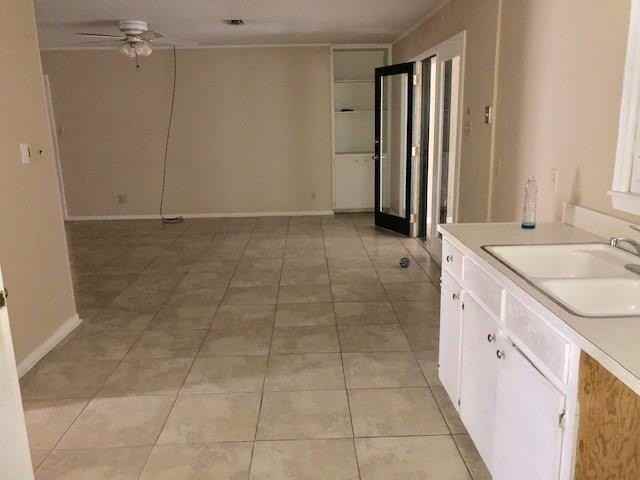 6225 Parkwood Dr - Photo 5 of 18
