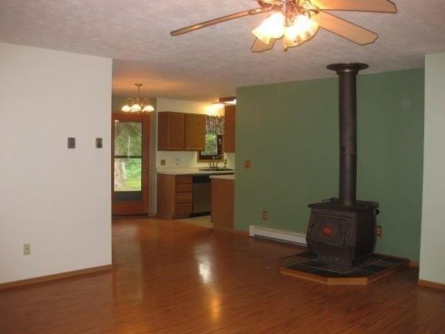 2787 Templeton St - Photo 4 of 18