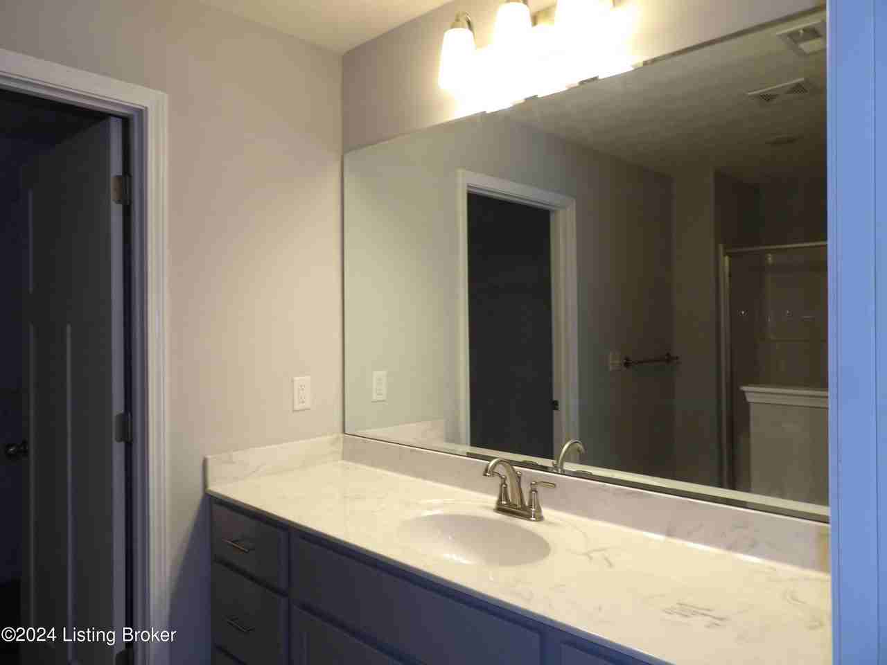 406 Eagle Pointe Dr - Photo 5 of 5