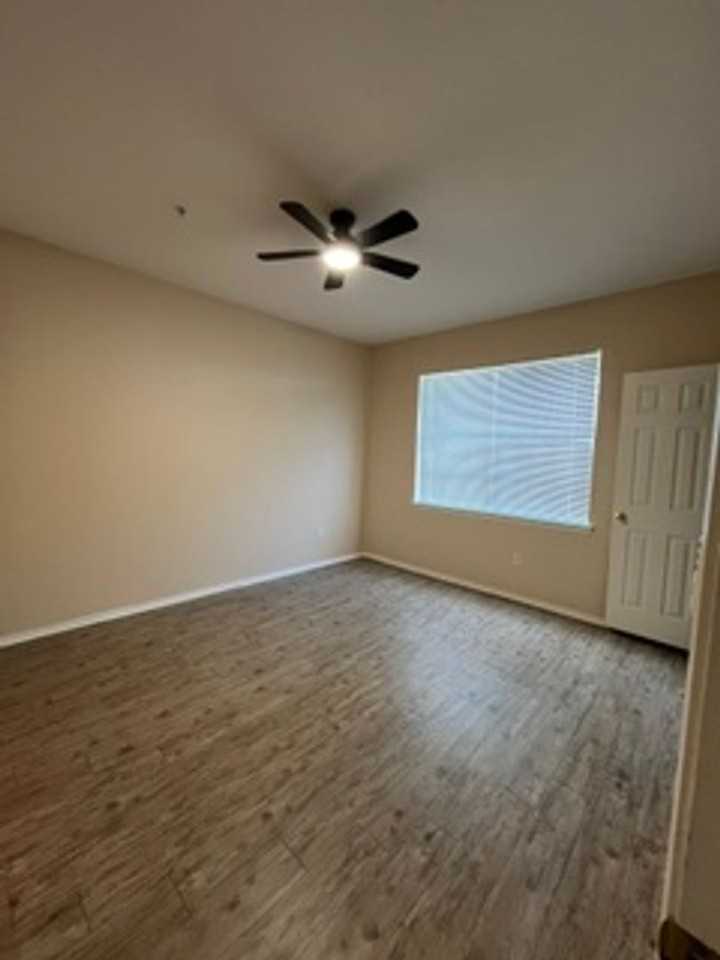 12914 Sanctuary Cove Dr - Photo 6 of 21
