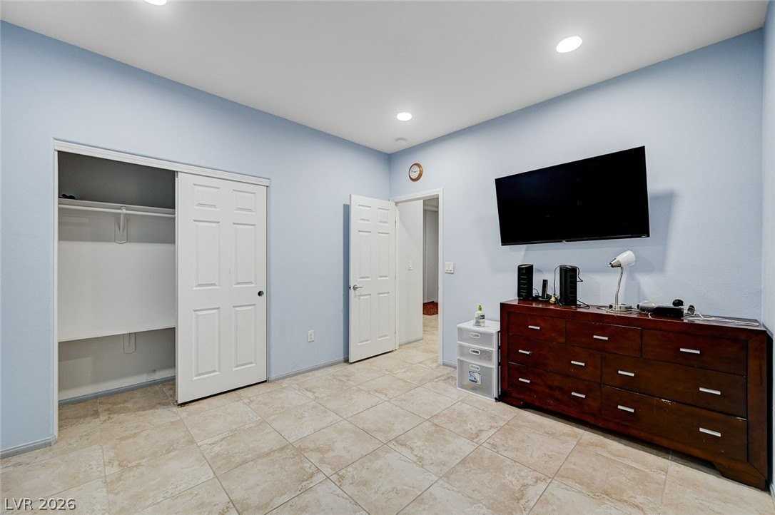 7129 Weavers Pl - Photo 7 of 48