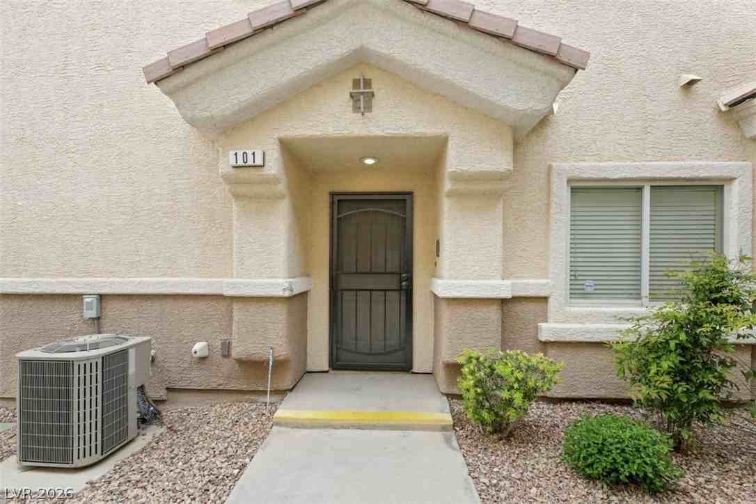 9982 Aspen Rose St #101 - Photo 3 of 19