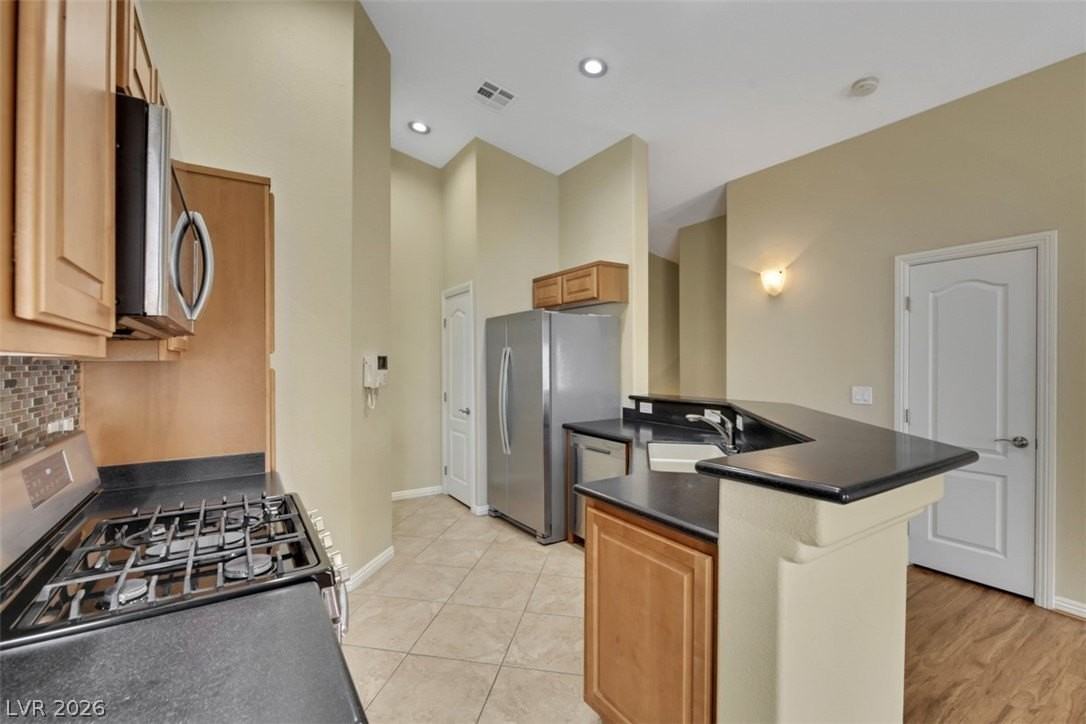 9982 Aspen Rose St #101 - Photo 6 of 19