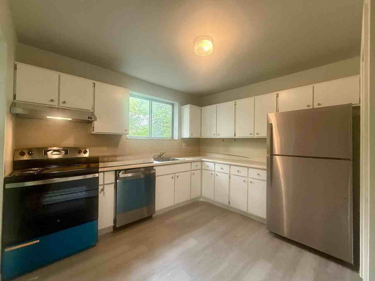 410 S Revena Blvd - Photo 4 of 15