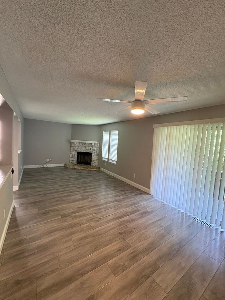6815 N Mokane Ave - Photo 3 of 10