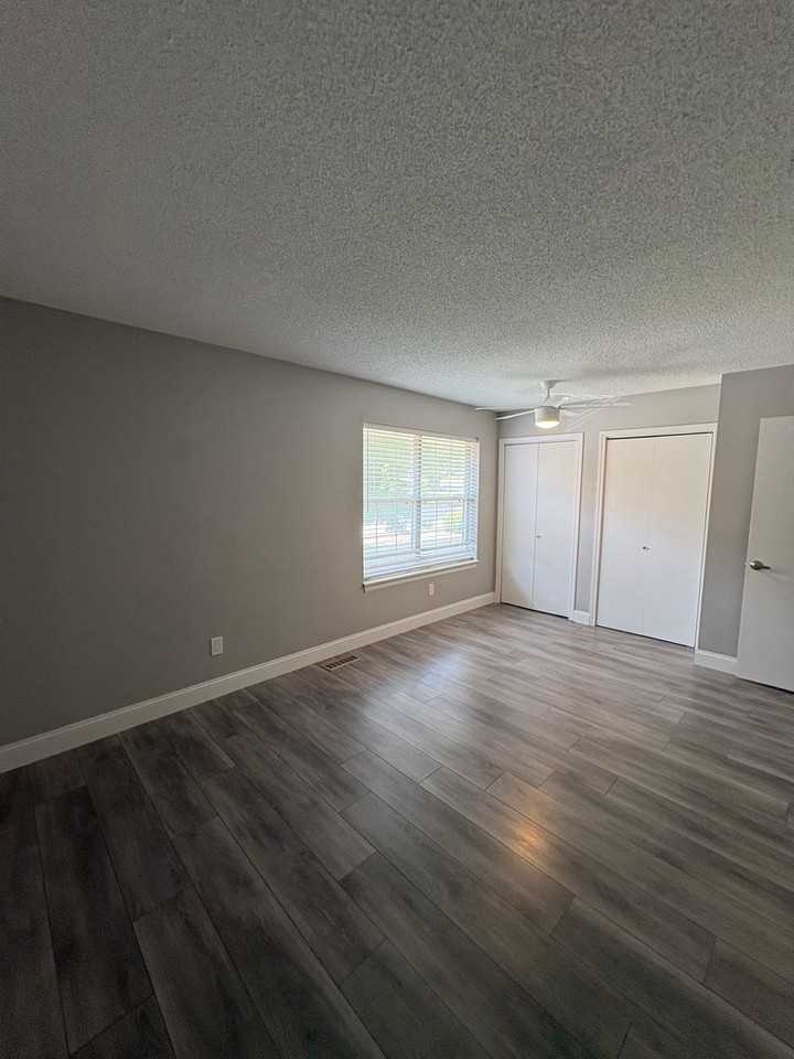 6815 N Mokane Ave - Photo 6 of 10