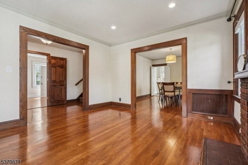 163 Myrtle Ave - Photo 7 of 48