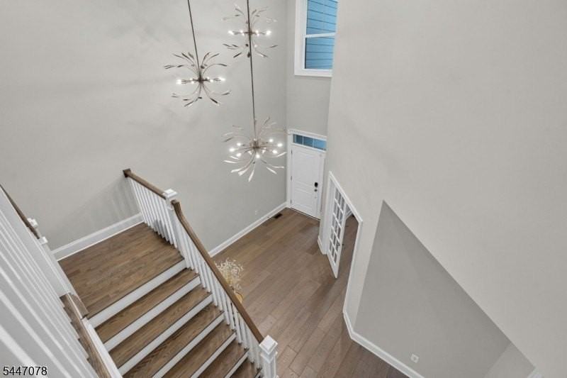 6 Concord Ct - Photo 3 of 47