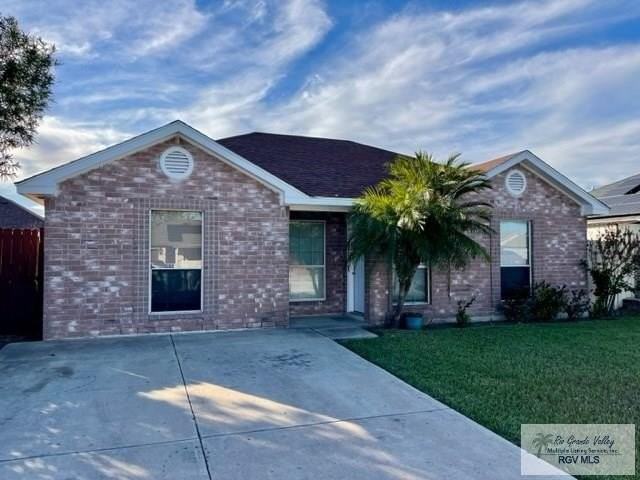 2798 Pompeii St - Photo 2 of 17