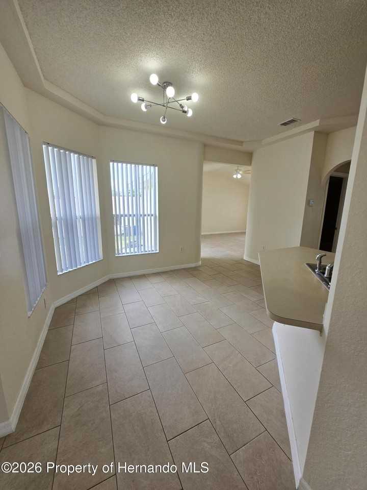 13130 Odham St - Photo 3 of 14