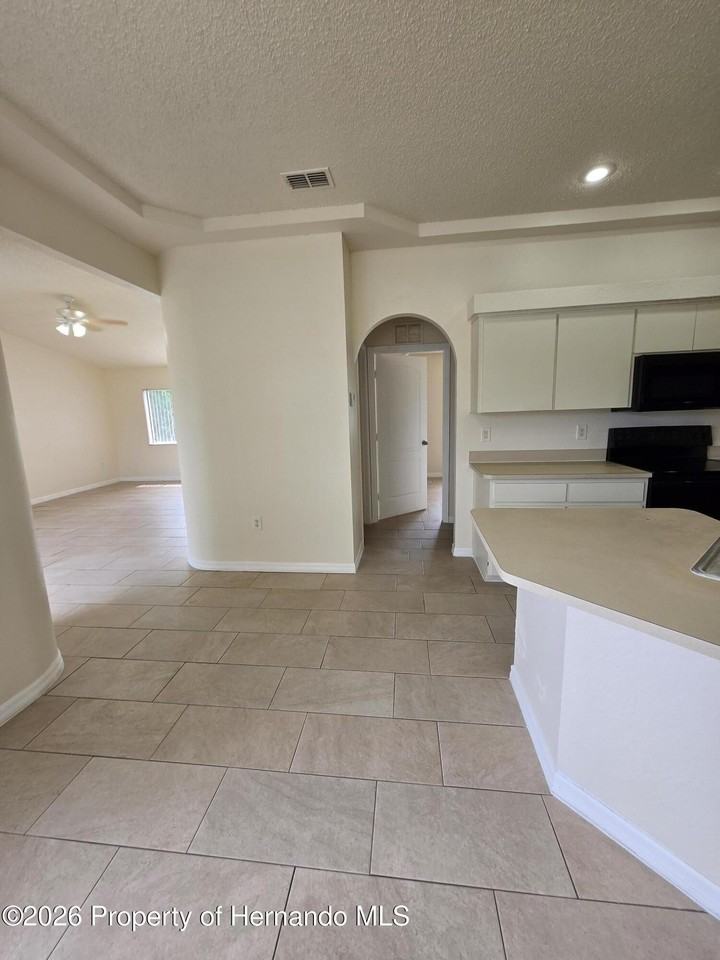 13130 Odham St - Photo 4 of 14